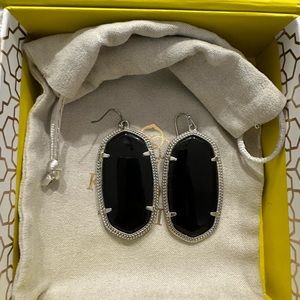 Kendra Scott great condition earrings- black and silver